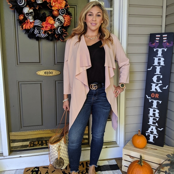 Meet your Posher, Amanda - Picture 6 of 6